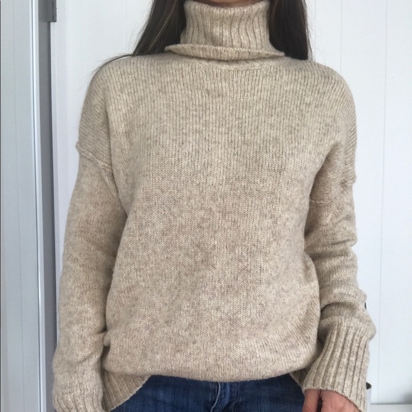 Sweater - Picture 2 of 7